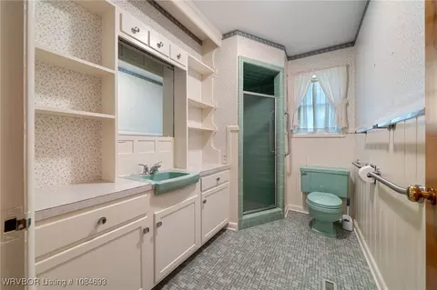 Bath - 2715 Dallas St, Fort Smith, AR 72901 photo 4 of 5