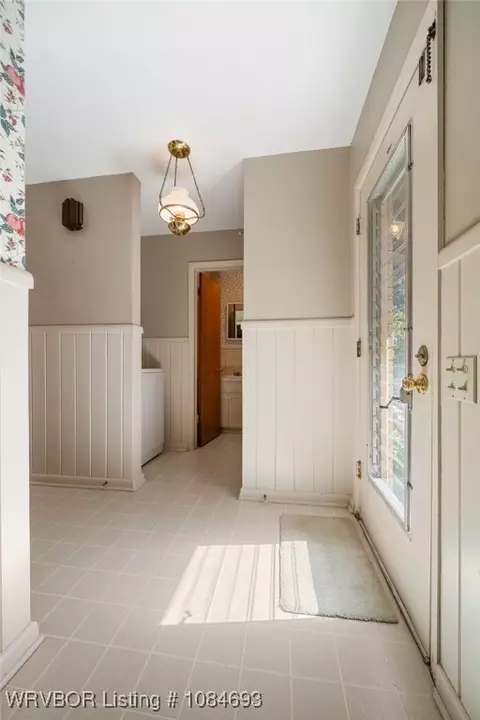 Entry Way - 2715 Dallas St, Fort Smith, AR 72901 photo 1 of 6