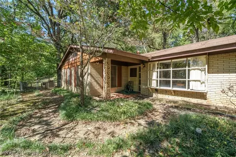 Exterior - 2715 Dallas St, Fort Smith, AR 72901 photo 4 of 19