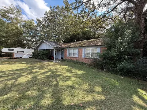 2906 S Carthage St, Fort Smith, AR 72901 photo 2
