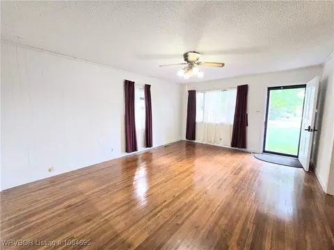 Living - 6115 S 10th St, Fort Smith, AR 72908 photo 1 of 3