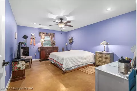 Bedroom - 22680 Smith Loop, Cameron, OK 74932 photo 6 of 10