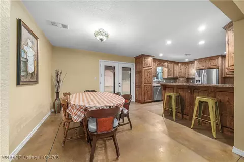 Dining - 22680 Smith Loop, Cameron, OK 74932 photo 1 of 2
