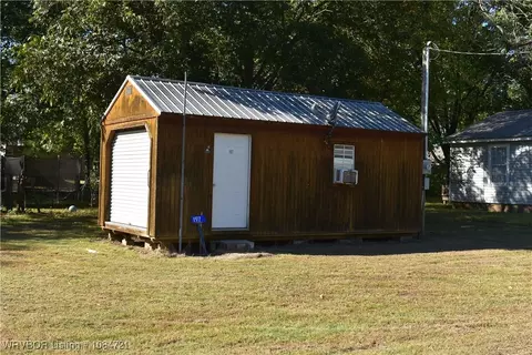 197 Locust St, Booneville, AR 72927