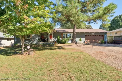 2115 S 65th St, Fort Smith, AR 72903