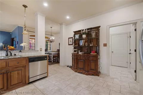 Entry Way - 7002 Naples Way, Fort Smith, AR 72916 photo 2 of 3