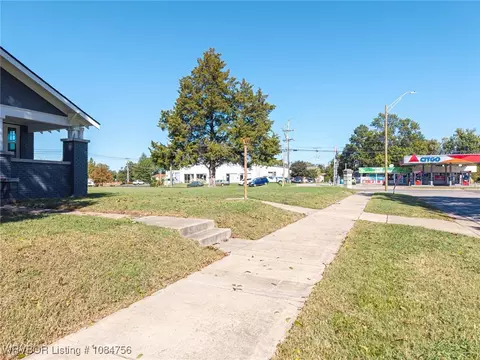 Exterior - 919 Clifton Ct, Fort Smith, AR 72903 photo 9 of 9