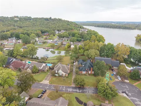 9005 Canterbury Cv, Fort Smith, AR 72903 photo 14