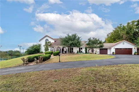 1805 Wheeler Ave, Sallisaw, OK 74955