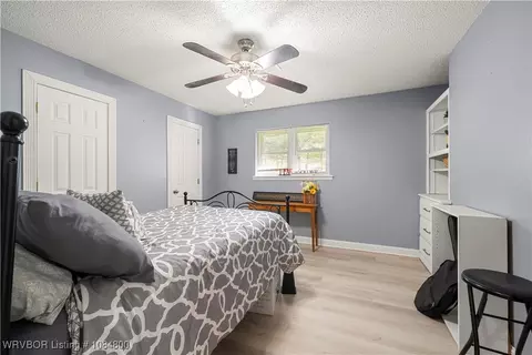 Bedroom - 1503 Bugscuffle Rd, Lavaca, AR 72941 photo 5 of 8