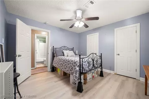 Bedroom - 1503 Bugscuffle Rd, Lavaca, AR 72941 photo 4 of 8