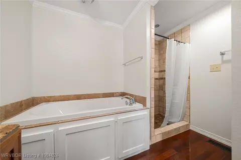 Bath - 2018 S U St, Fort Smith, AR 72901 photo 2 of 5