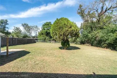 802 Church St, Barling, AR 72923 photo 37