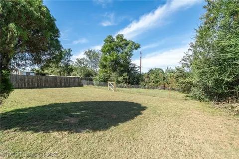 802 Church St, Barling, AR 72923 photo 35