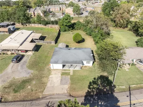 802 Church St, Barling, AR 72923 photo 32