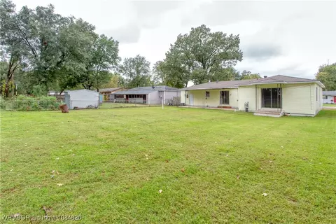 Exterior - 4510 Irene St, Fort Smith, AR 72904 photo 4 of 8