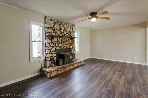 Living - 4510 Irene St, Fort Smith, AR 72904 photo 5 of 8