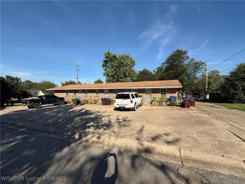 3700 Park Ave, Fort Smith, AR 72903