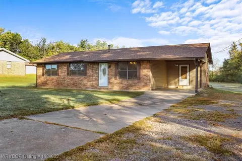 1201 E Mckenzie Ave, Pocola, OK 74902 photo 1