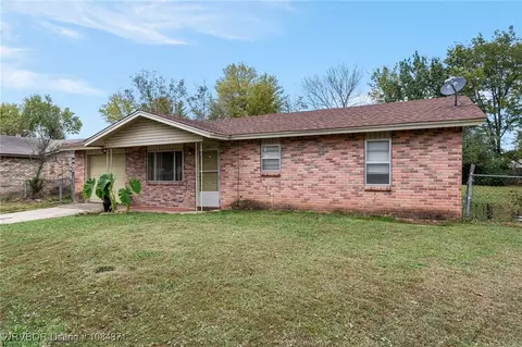8917 S Fresno St, Fort Smith, AR 72903 photo 3