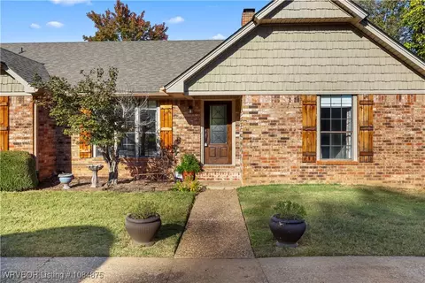 Exterior - 10717 Hunters Point Rd, Fort Smith, AR 72903 photo 4 of 19