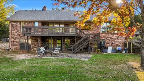 Exterior - 10717 Hunters Point Rd, Fort Smith, AR 72903 photo 9 of 19