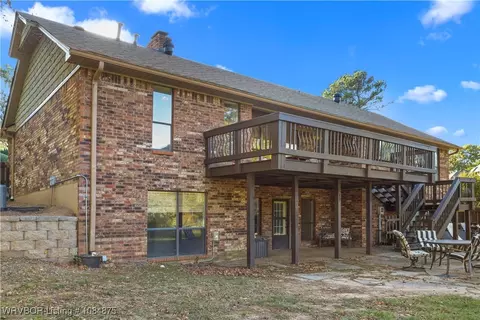 Exterior - 10717 Hunters Point Rd, Fort Smith, AR 72903 photo 7 of 19