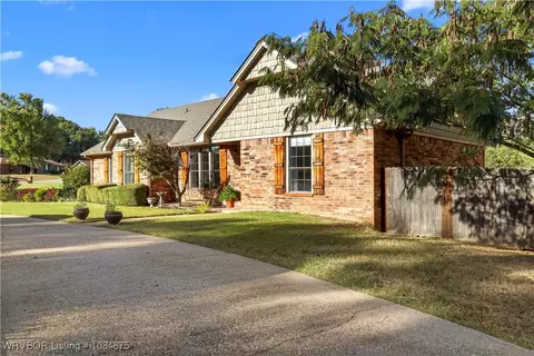 Exterior - 10717 Hunters Point Rd, Fort Smith, AR 72903 photo 18 of 19