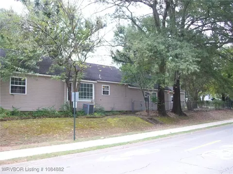 Exterior - 2100 S N St, Fort Smith, AR 72901 photo 8 of 10