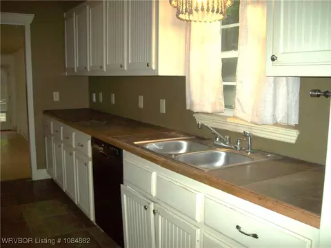 Kitchen - 2100 S N St, Fort Smith, AR 72901 photo 3 of 4