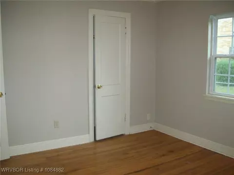 Bedroom - 2100 S N St, Fort Smith, AR 72901 photo 3 of 5