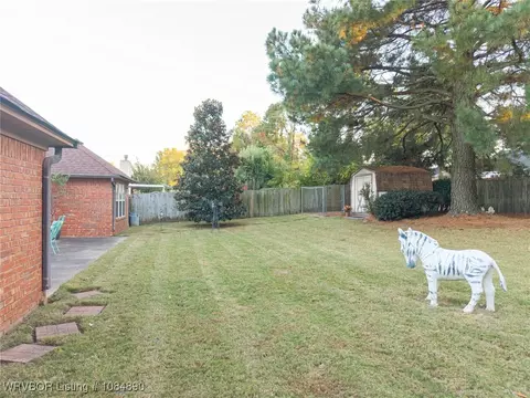 Exterior - 8708 Skypark Dr, Fort Smith, AR 72903 photo 8 of 8