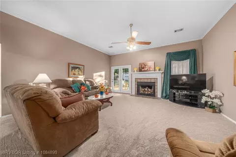 Living - 8708 Skypark Dr, Fort Smith, AR 72903 photo 2 of 5