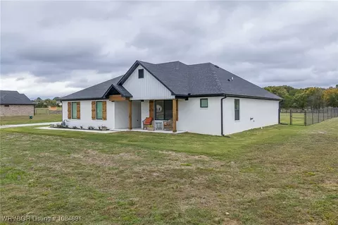 3319 W Hwy 255, Lavaca, AR 72941
