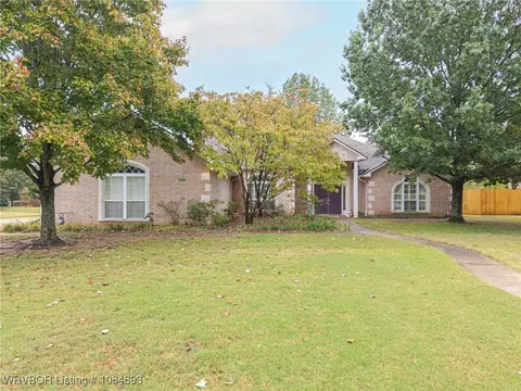 Exterior - 6520 Southfield Dr, Fort Smith, AR 72916 photo 2 of 11