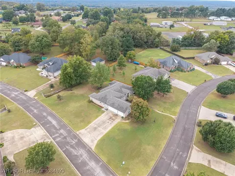 View/Area - 6520 Southfield Dr, Fort Smith, AR 72916 photo 2 of 6