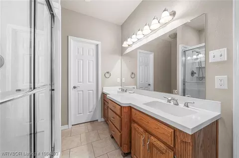 Bath - 6520 Southfield Dr, Fort Smith, AR 72916 photo 1 of 9