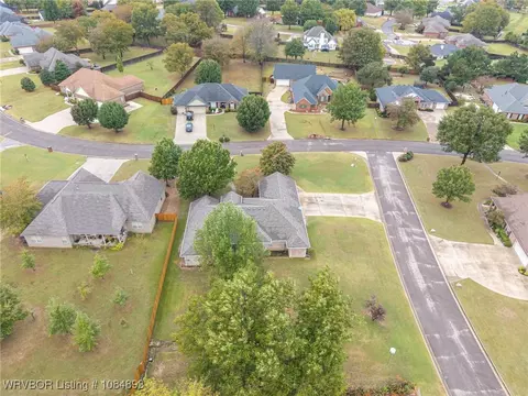 View/Area - 6520 Southfield Dr, Fort Smith, AR 72916 photo 5 of 6