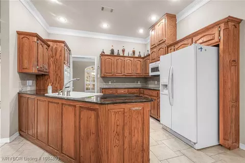 Kitchen - 6520 Southfield Dr, Fort Smith, AR 72916 photo 1 of 5