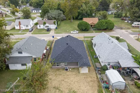 View/Area - 1005 N 16th St, Fort Smith, AR 72901 photo 1 of 11