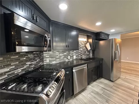Kitchen - 8813 Canterbury, Fort Smith, AR 72903 photo 2 of 5