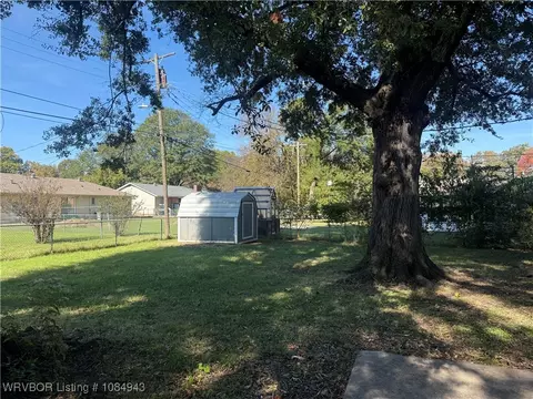 Exterior - 2920 S 33rd St, Fort Smith, AR 72901 photo 9 of 9