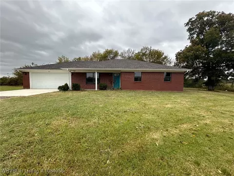 305 Martindale, Pocola, OK 74902