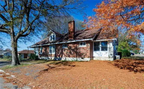 Exterior - 622 S 18th St, Fort Smith, AR 72901 photo 4 of 4