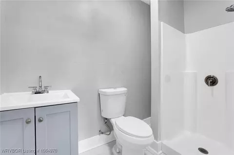 Bath - 622 S 18th St, Fort Smith, AR 72901 photo 2 of 2