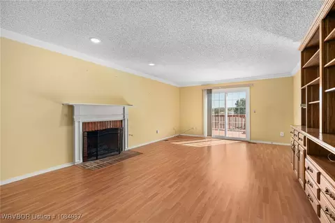 Living - 7800 Williamsburg Rd, Fort Smith, AR 72903 photo 5 of 5