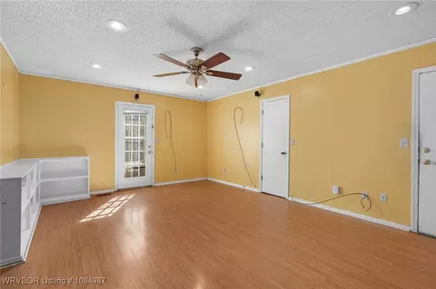 Living - 7800 Williamsburg Rd, Fort Smith, AR 72903 photo 1 of 5
