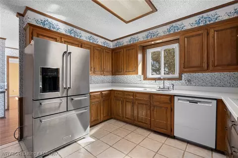Kitchen - 7800 Williamsburg Rd, Fort Smith, AR 72903 photo 1 of 1