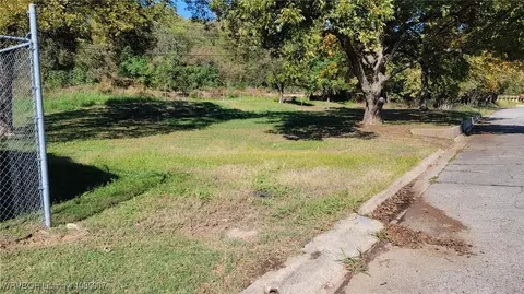 309 S 311 Tbd S Washington St, Van Buren, AR 72956