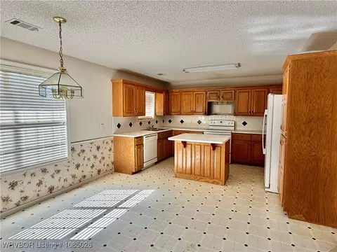 Kitchen - 6416 Galven Way, Fort Smith, AR 72916 photo 1 of 6
